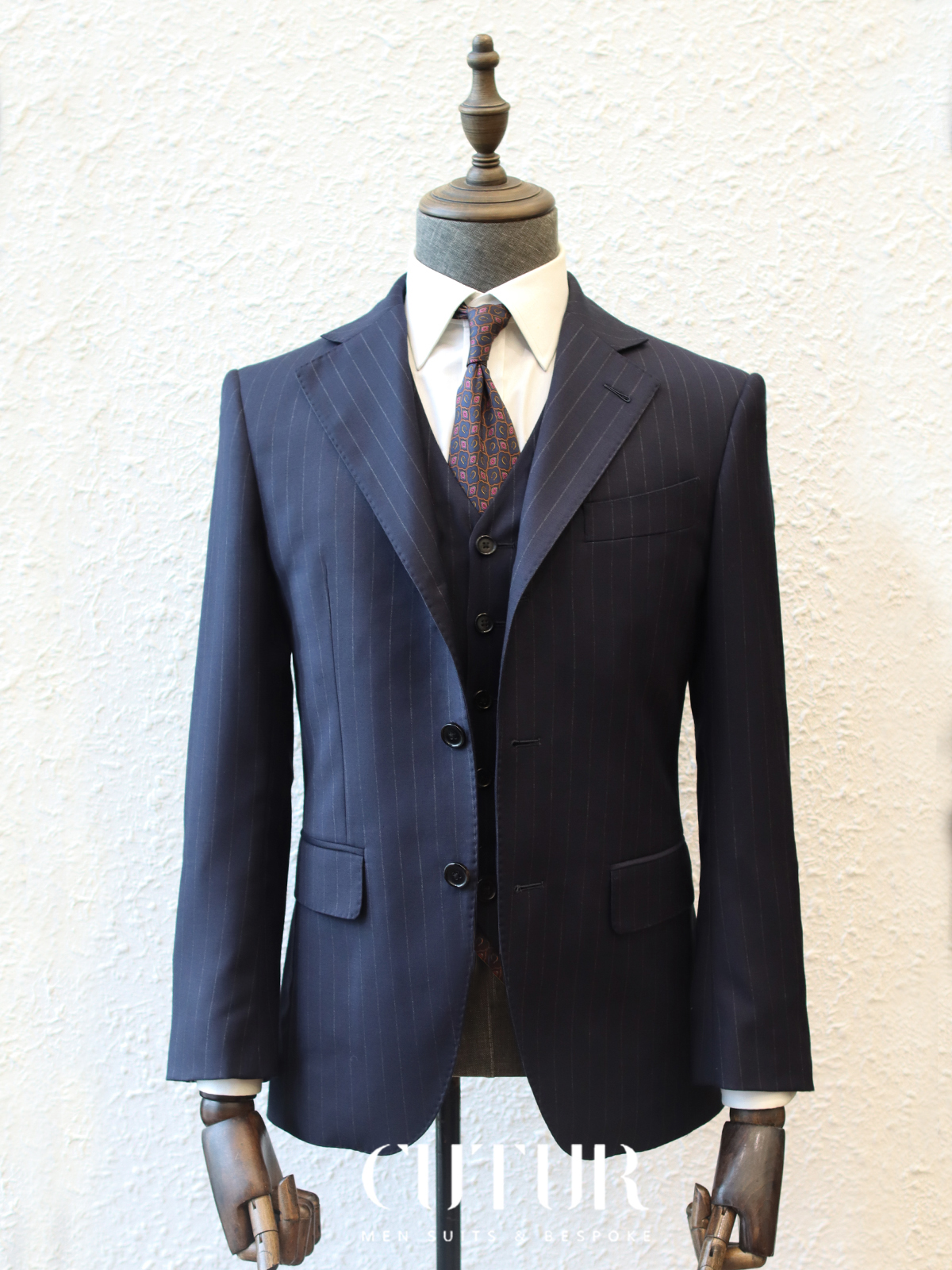 【Blue Label】Soft British Classic Navy Blue Striped Business Suit